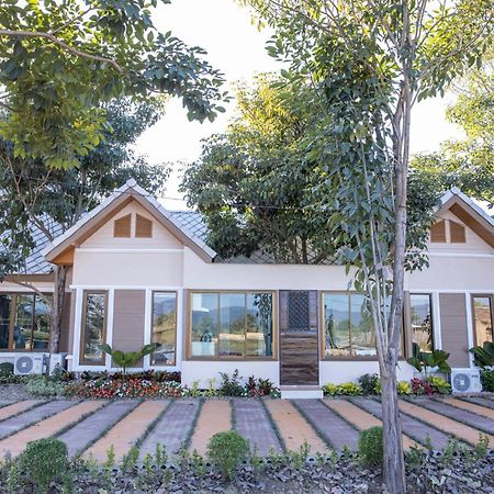 Mana-An Lake Hill Resort Villa Chiang Mai Exterior photo